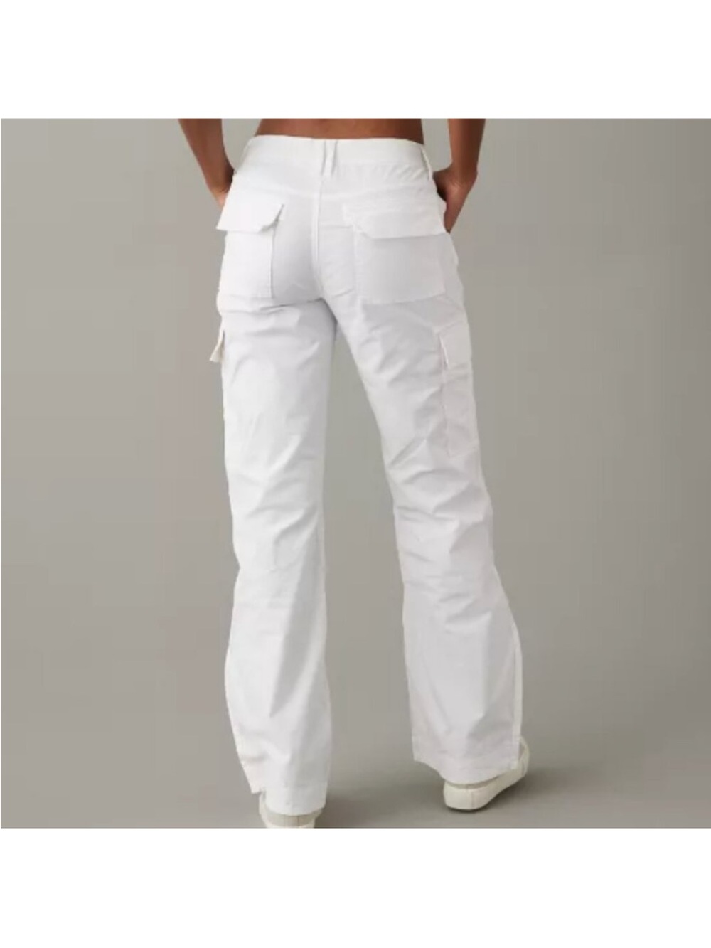 NWOT AE Snappy Stretch Low-Rise Baggy Flare Cargo Pant